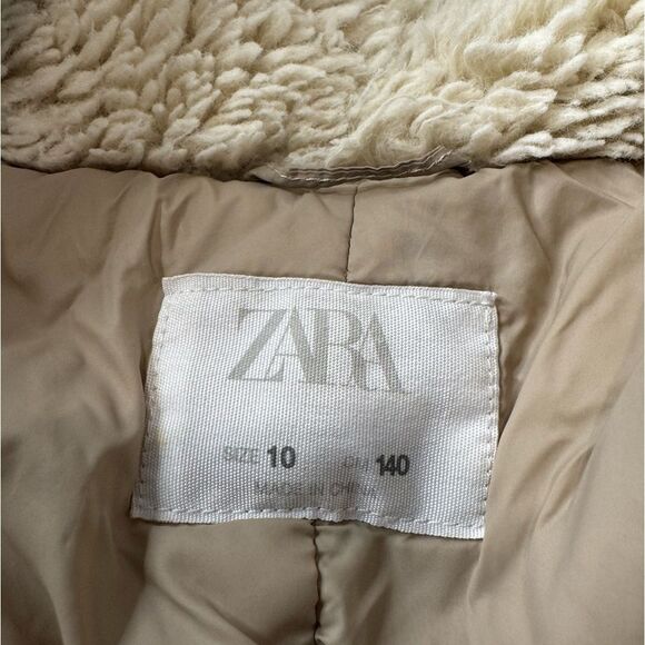 Girl Zara  Cozy Cream Sherpa Jacket with Tan Pockets size 10 - Picture 3 of 16